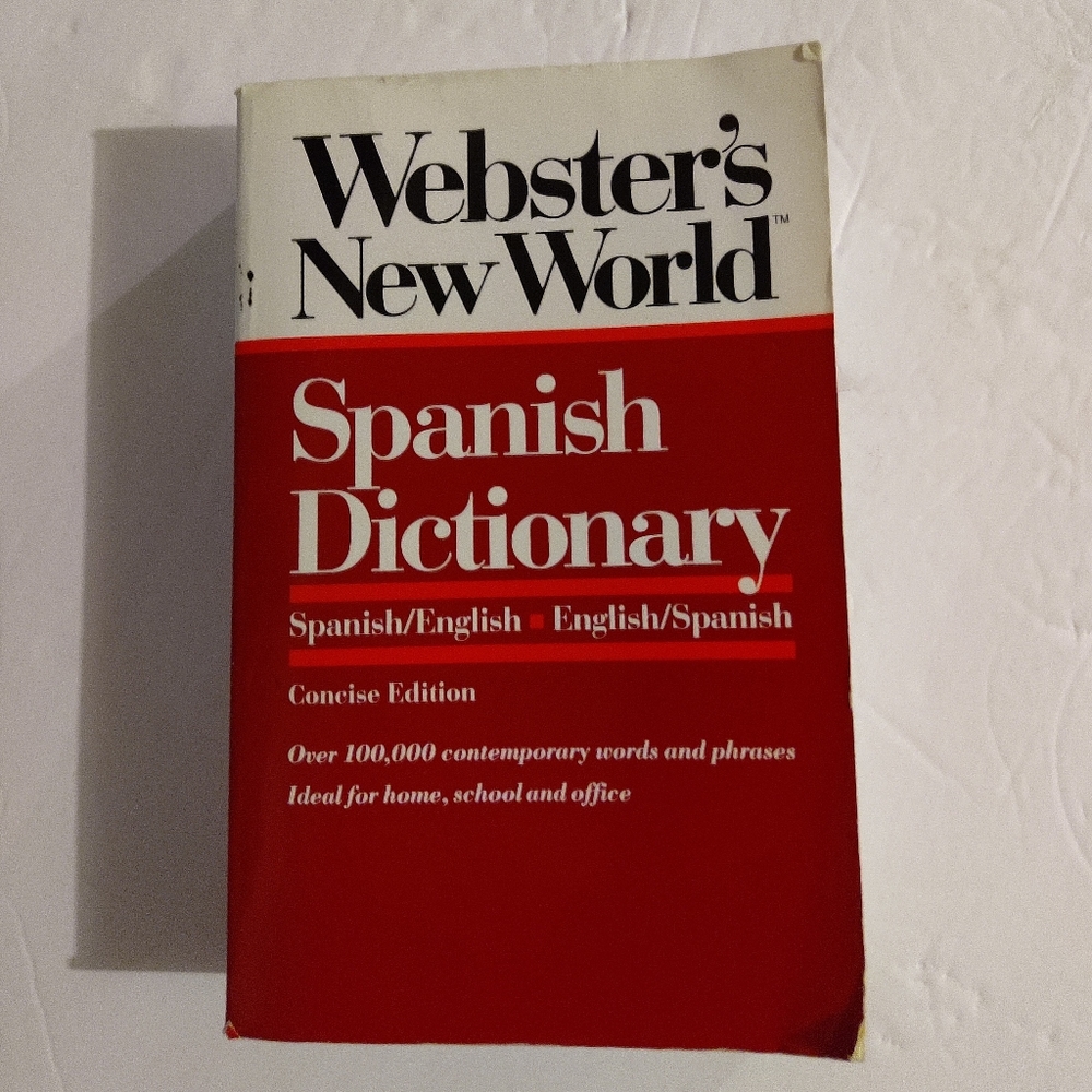 Webster's New World Spanish dictionary. Concise Edition. Macmillan Publi…